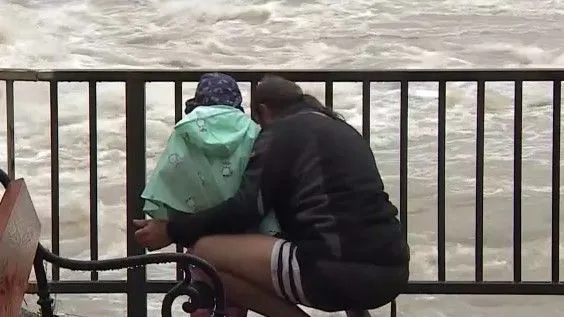 Tausende helfen: Große Solidarität bei Hochwasser