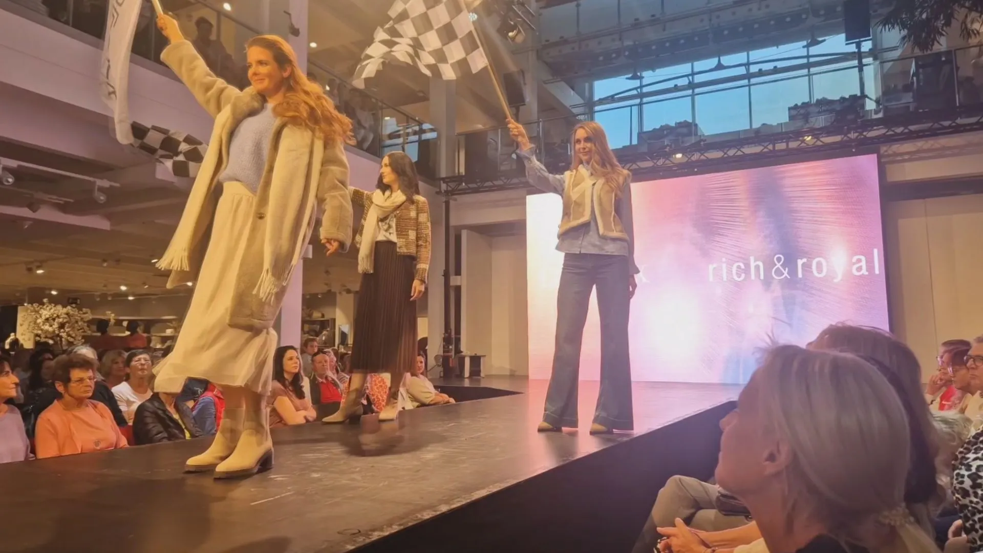 So war die Pollozek-Fashionshow