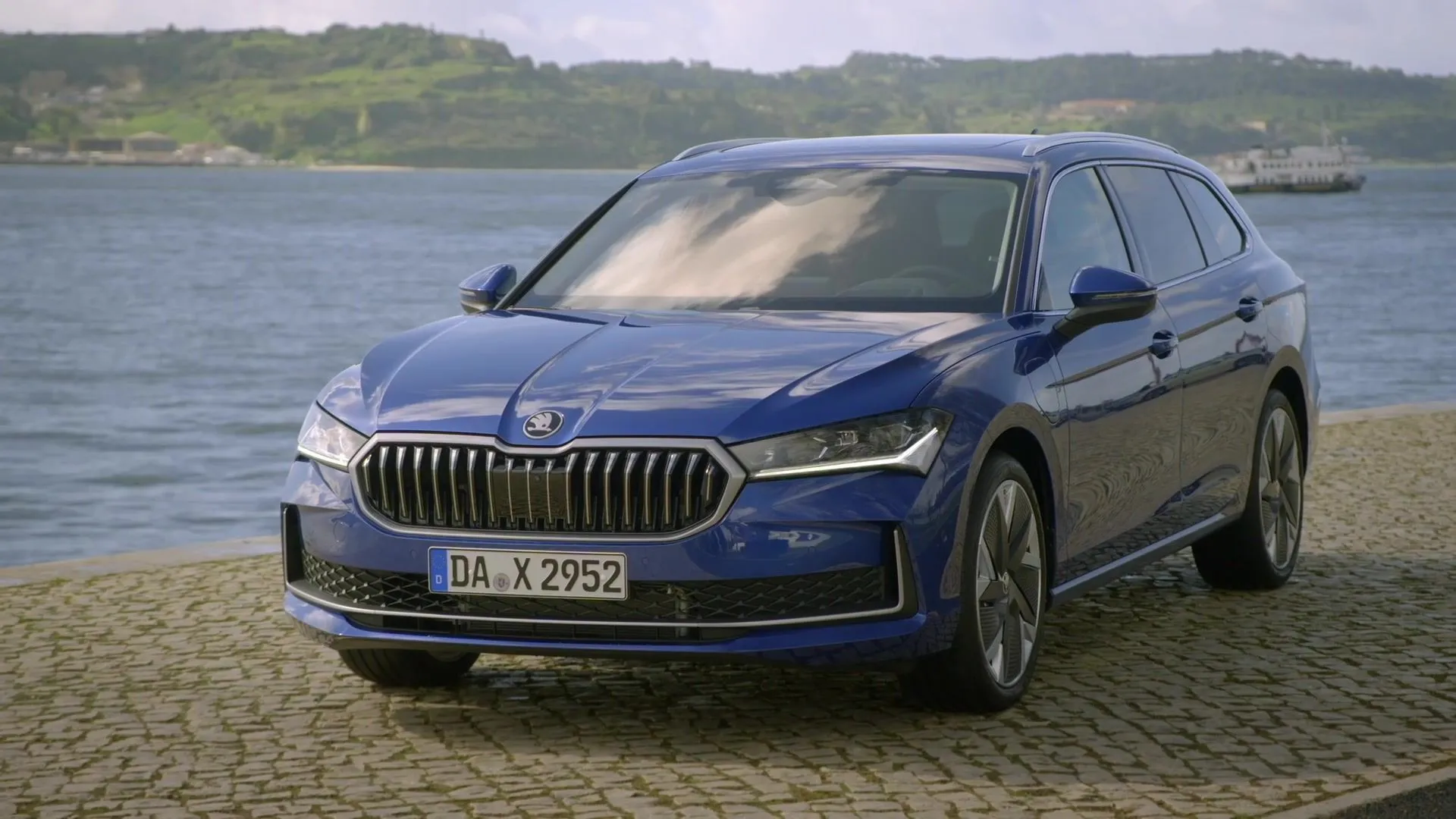 Der neue Škoda Superb - Debüt für Mild-Hybrid, Plug-in-Hybrid mit bis zu 120 Kilometer elektrischer Reichweite