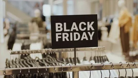 Umfrage: Kunden beim Black Friday 2024 anspruchsvoller