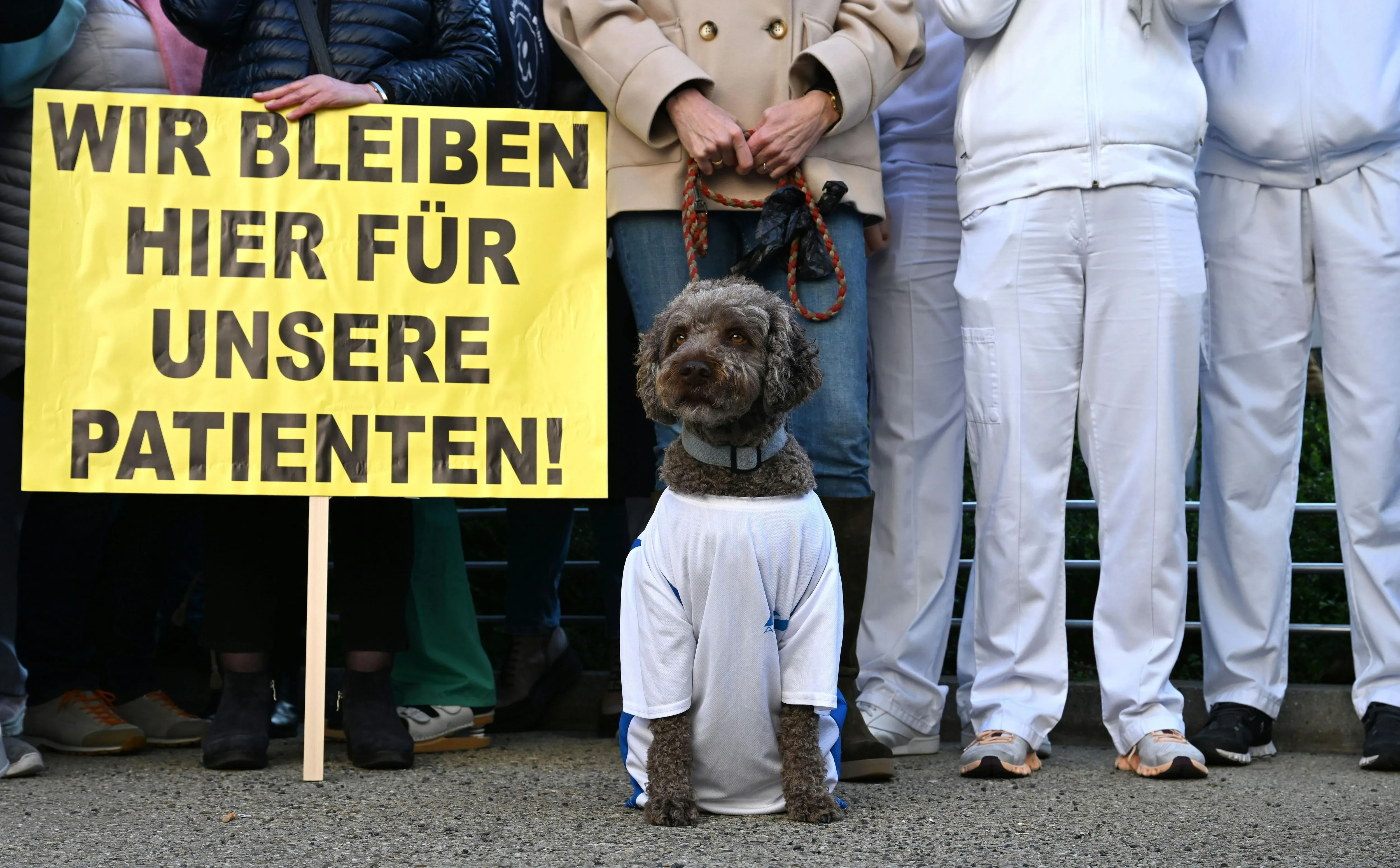 Hospital Lorenz Böhler: protesto do pessoal