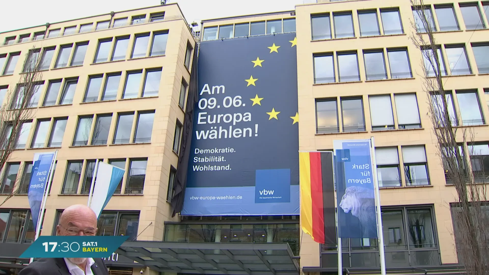 Negocios en Baviera: Presentación de la pancarta para las elecciones europeas