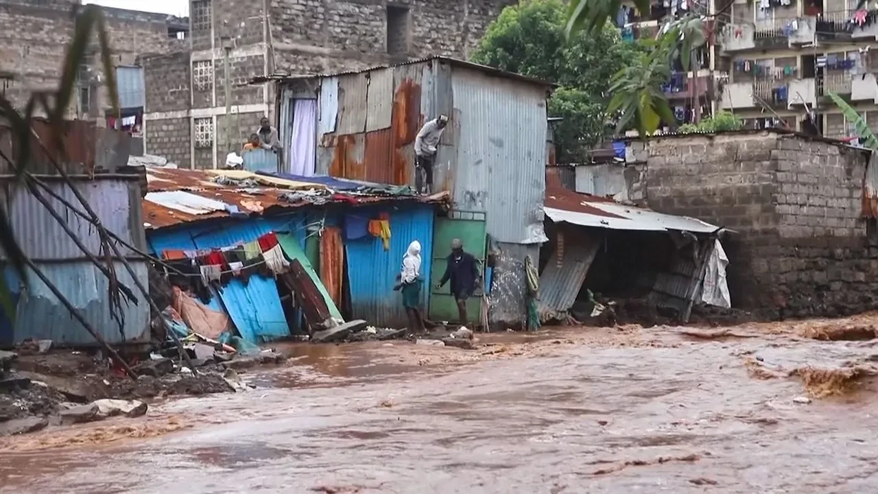 Zware regenval in Oost-Afrika: overstromingen in Keniaanse hoofdstad Nairobi