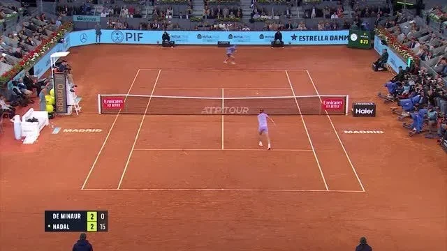 Highlights: Nadal schlägt de Minaur in Madrid