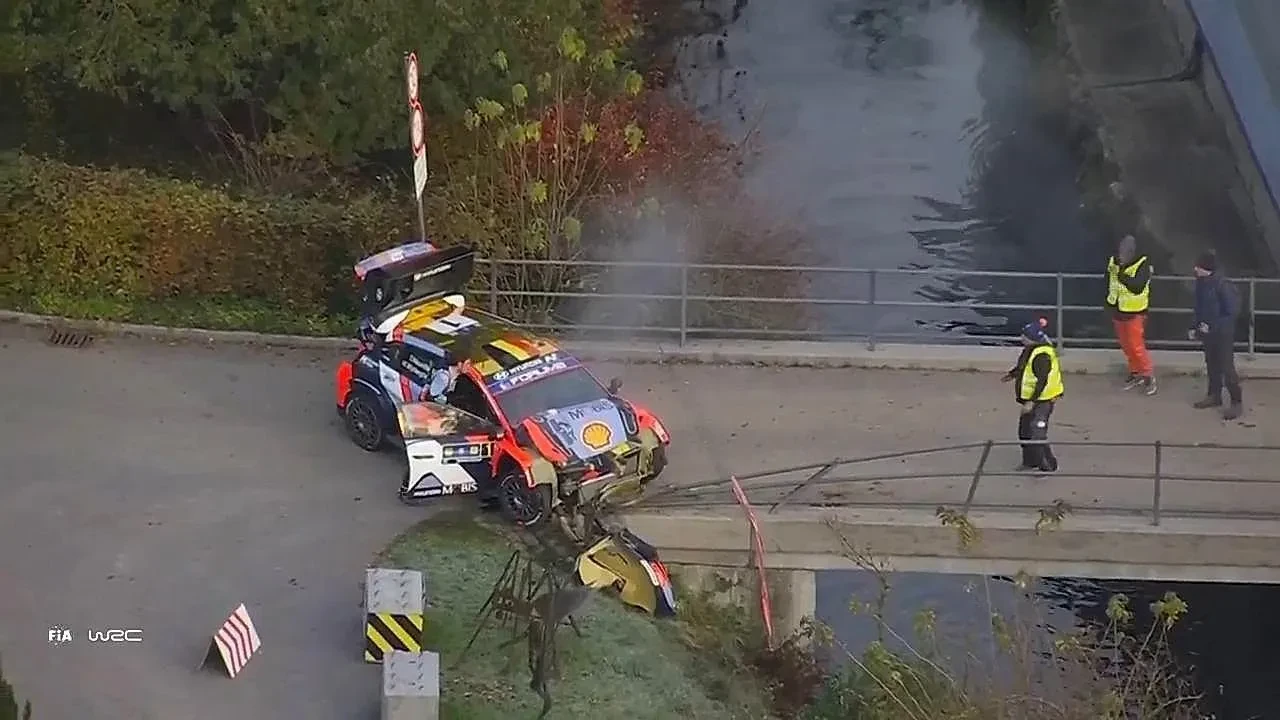 Neuville crashes into bridge, Rovanpera extends lead in Central European Rally