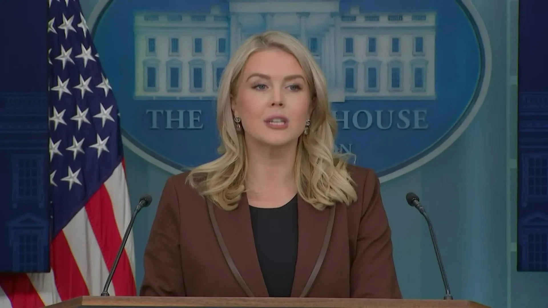 Трамп надеется подписать законопроект, завершающий рекордное закрытие правительства США позже в среду: Белый дом