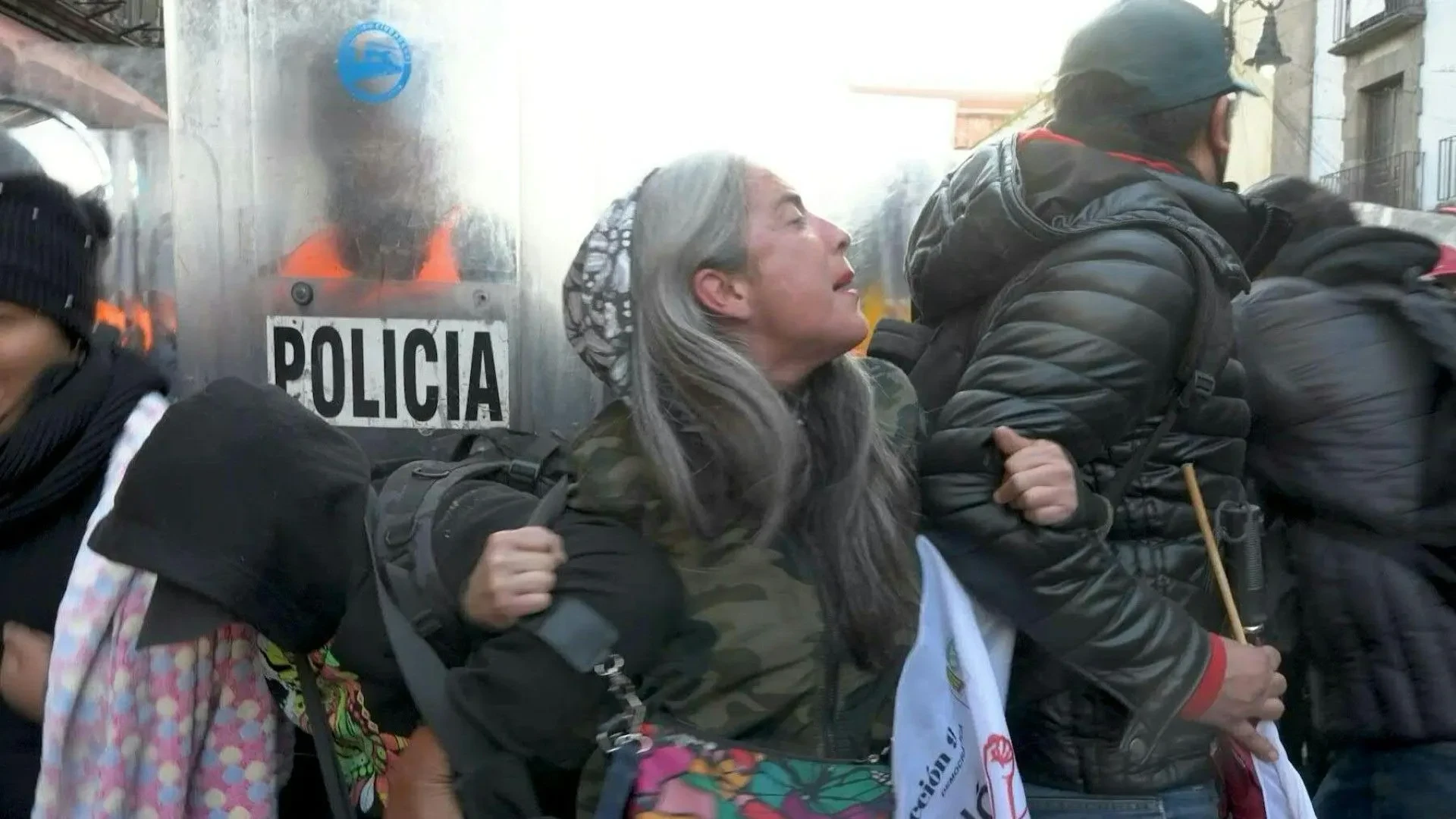 Mexico police clash with teachers protesting Sheinbaum's government