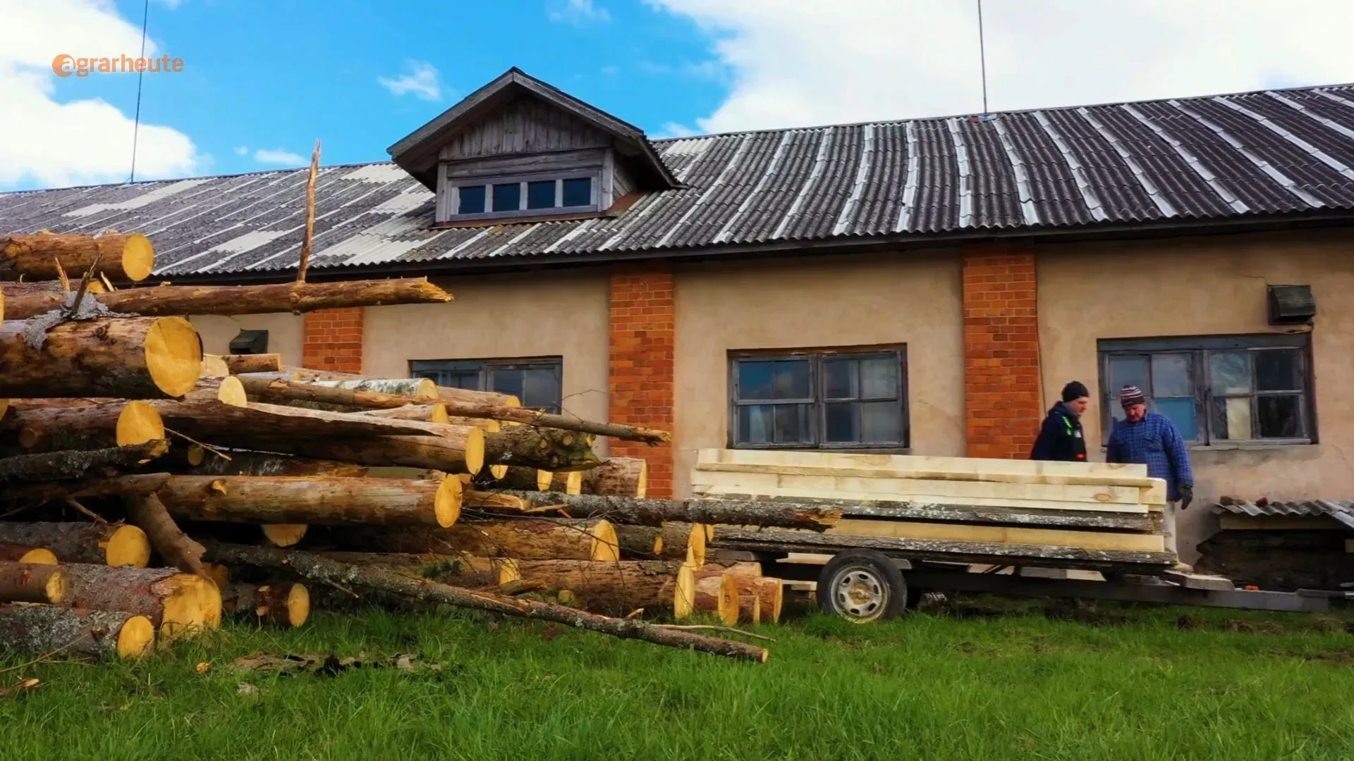 Farmer sells land – to commercial businesses: Tax office fully charges farmer